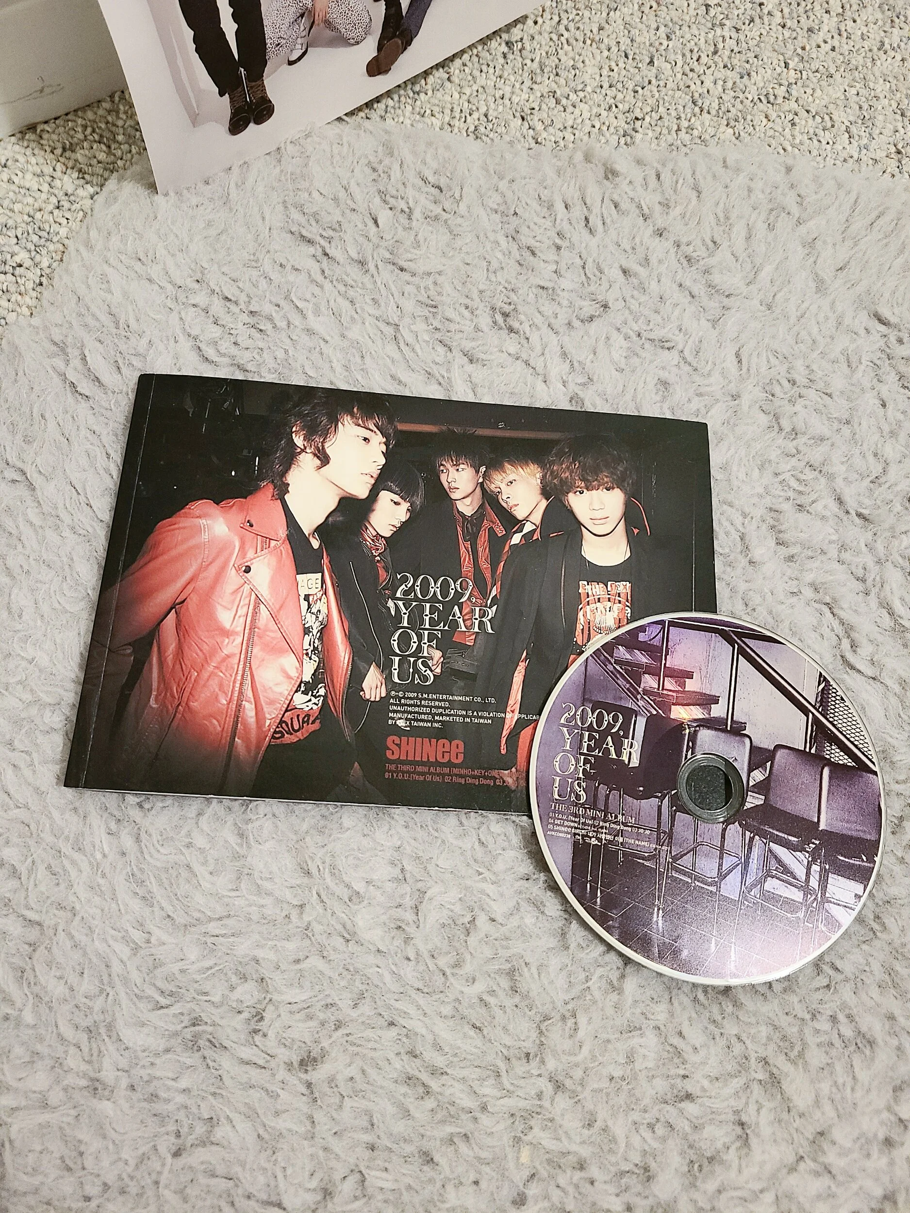 Life in Pearl Aqua: A Decade's Journey with SHINee | ebbony&lune